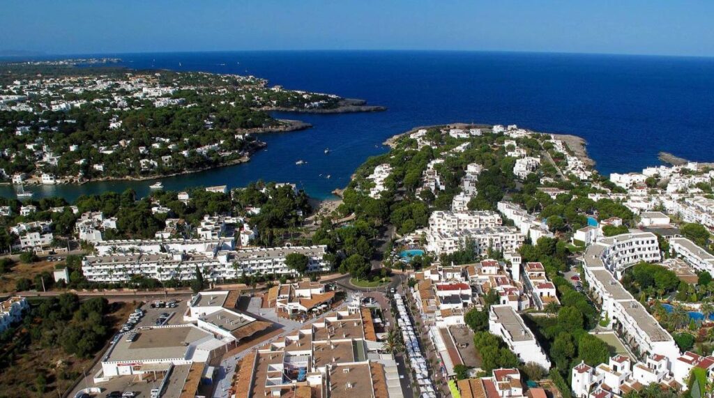 CALA D’OR – CALA FERRERA. PORTO PETRO 40 min.